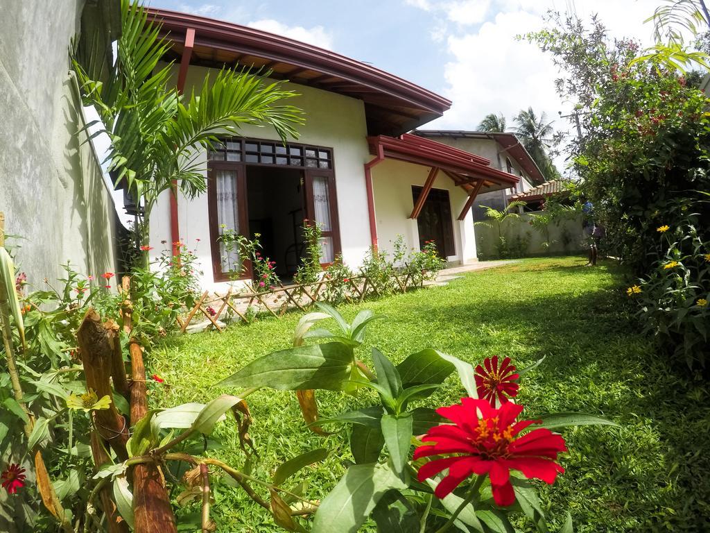 City Beach Apartment Bentota Exterior photo